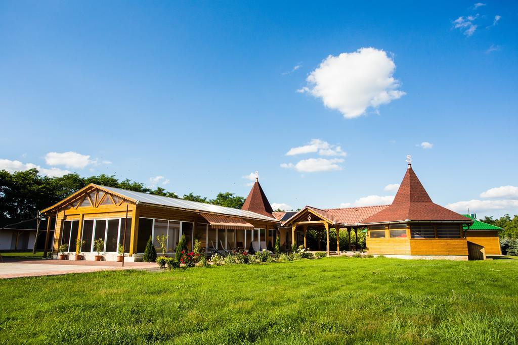 Szatmar Beregi Elmenyliget Aparthotel Fehérgyarmat Exterior photo